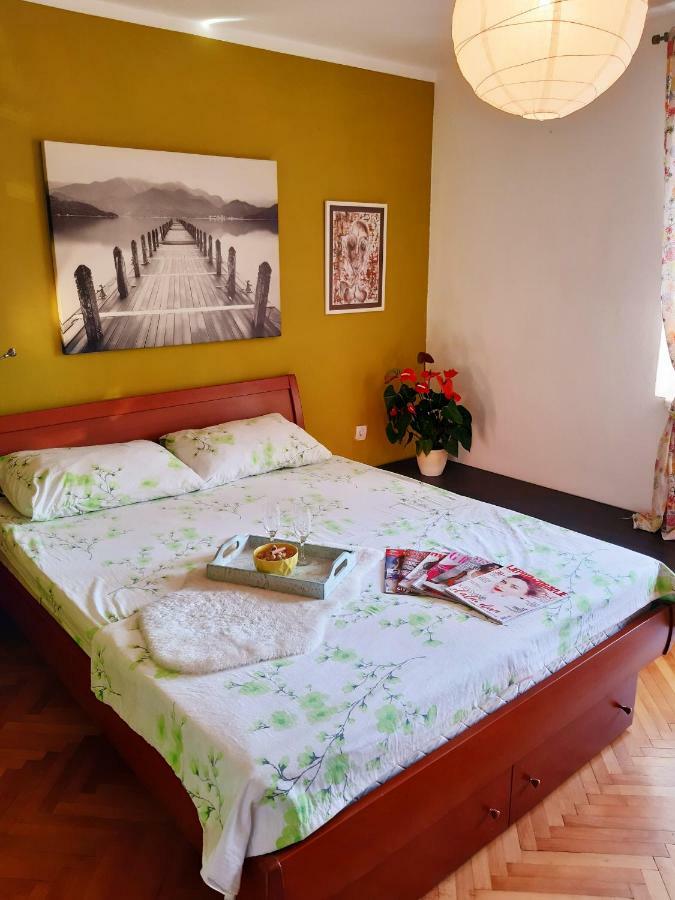 Apartment The Royal Square Cetynia Zewnętrze zdjęcie